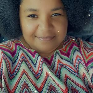 Meet your Posher, Yolanda